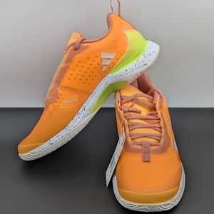 adidas Avacourt Women’s Tennis Shoes – Size 7 – Solar Gold – New